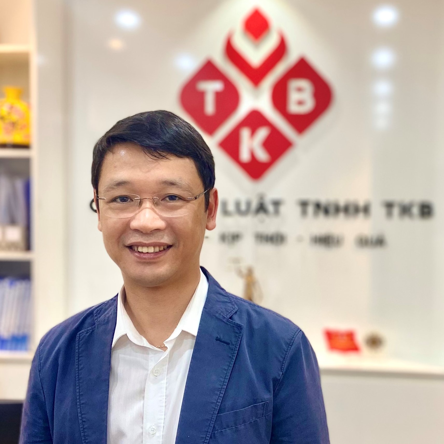 Nhan su